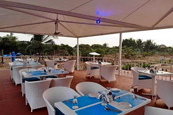 Paradise Village Beach Resort